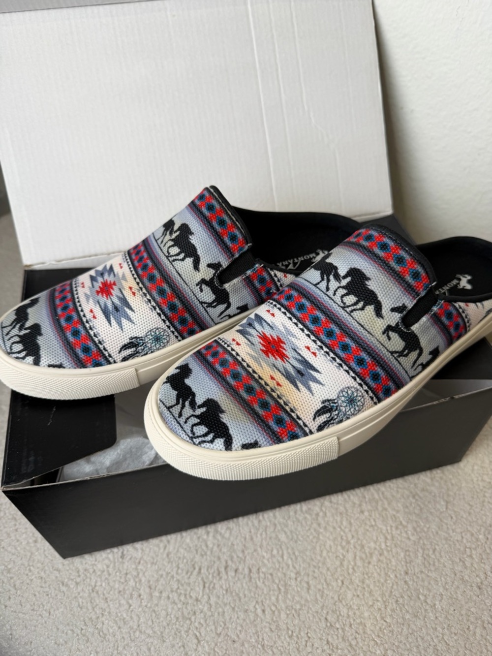 Montana West Slip-On Sneakers in Black, Red, Gray, and Cream Pony NIB - Picture 3 of 10